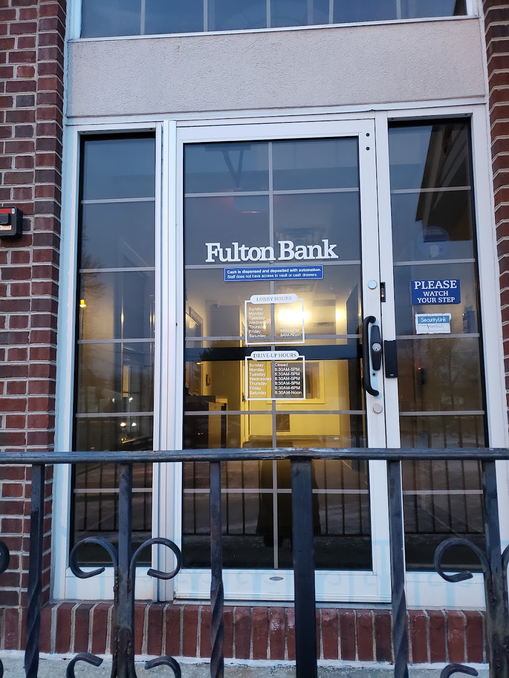 Fulton Bank | 100 Park Ave, Woodbury, NJ 08096 | Phone: (856) 845-0700