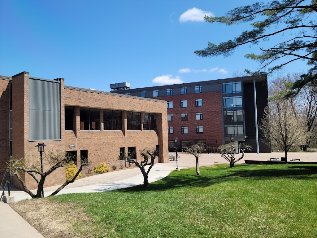 University of Hartford | 200 Bloomfield Ave, West Hartford, CT 06117 | Phone: (860) 768-4100