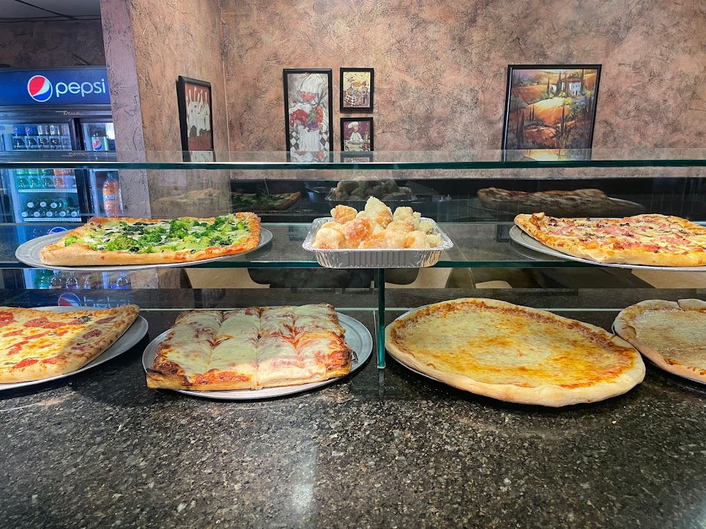 The Pizza Shoppe | 678 S Country Rd, East Patchogue, NY 11772 | Phone: (631) 758-1711