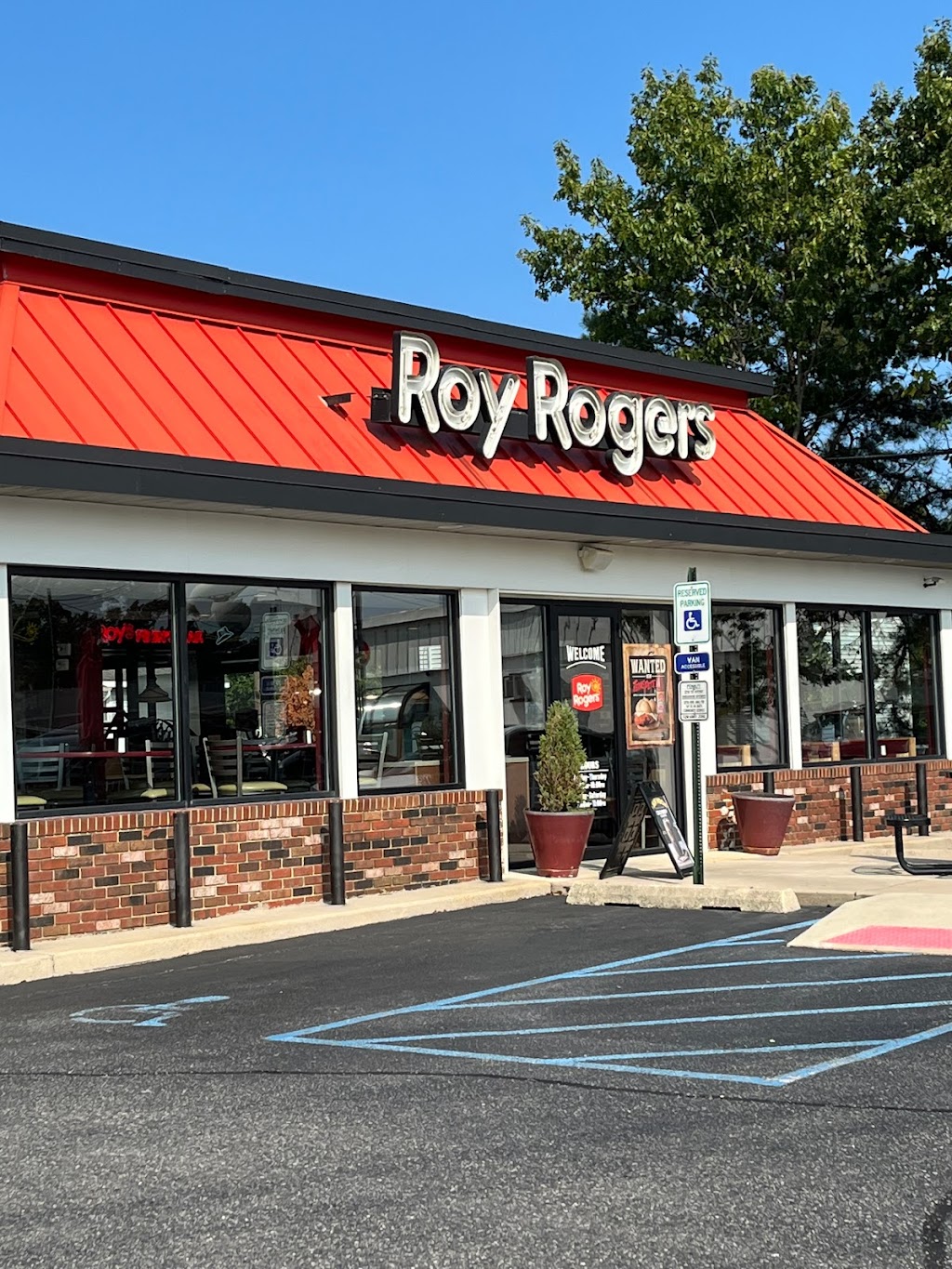 Roy Rogers | 120 Atlantic City Blvd, Pine Beach, NJ 08741 | Phone: (732) 505-8802