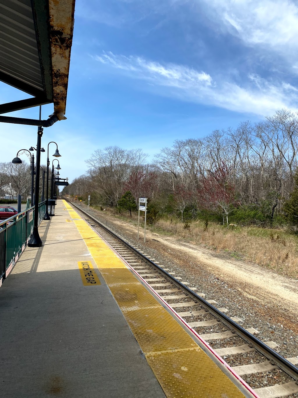 Speonk LIRR Station Parking | N Phillips Ave, Speonk, NY 11941 | Phone: (718) 217-5477