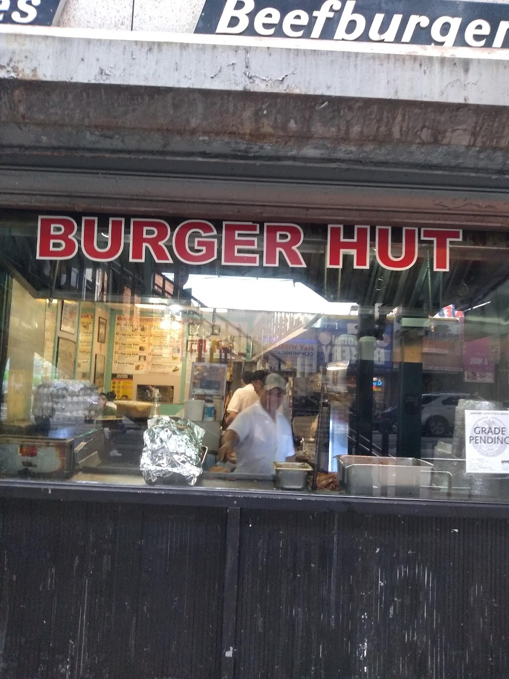 Burger Hut | 1521 1/2 Westchester Ave # 21, The Bronx, NY 10472 | Phone: (718) 842-6426