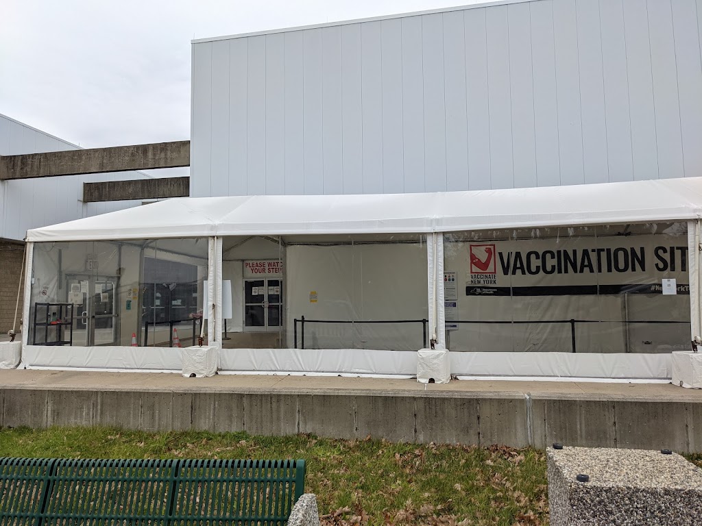 Old Westbury COVID-19 Mass Vaccine Site | Clark Physical Education & Recreation Center, Wenwood Dr, Glen Head, NY 11545 | Phone: (800) 232-0233