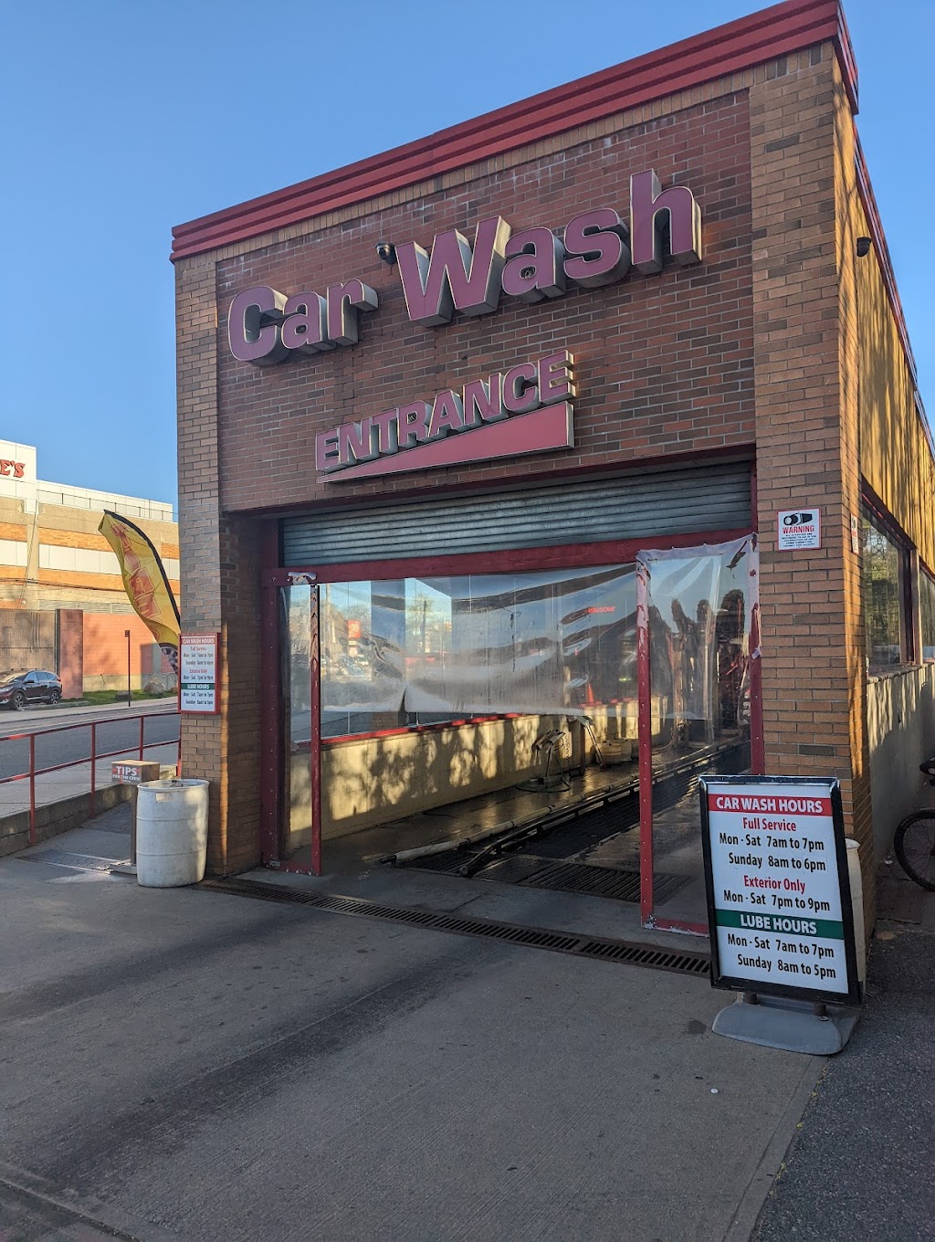 Metro Wash and Lube | 91-10 Metropolitan Ave, Queens, NY 11374 | Phone: (718) 943-0340