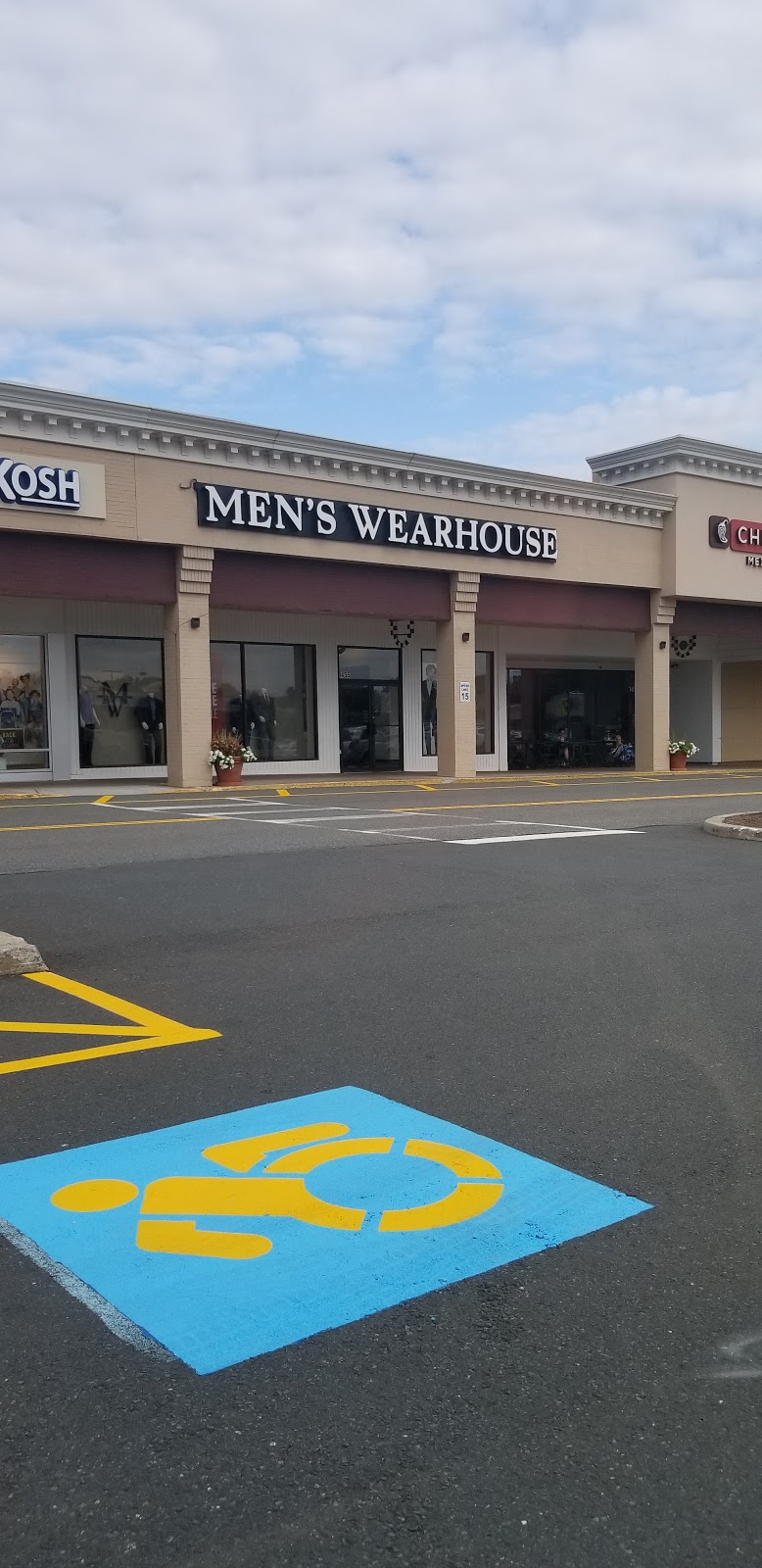 Mens Wearhouse | 1455 New Britain Ave, West Hartford, CT 06110 | Phone: (860) 561-5072
