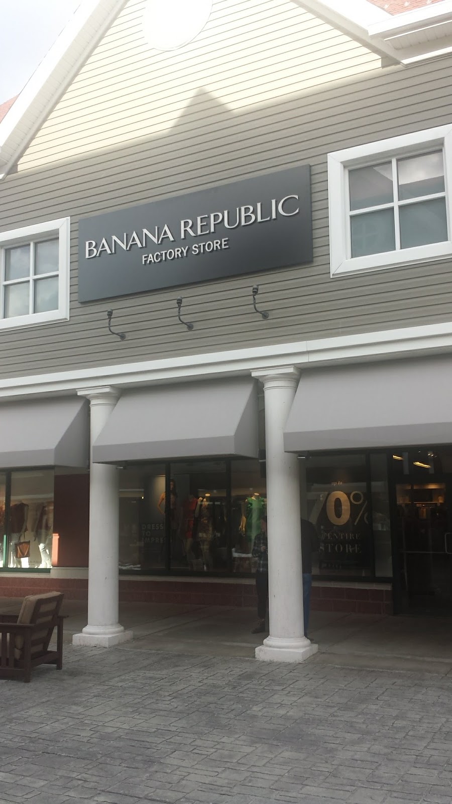 Banana Republic Factory Store | 20A Killingworth Turnpike Ste 525, Clinton, CT 06413 | Phone: (860) 664-9670