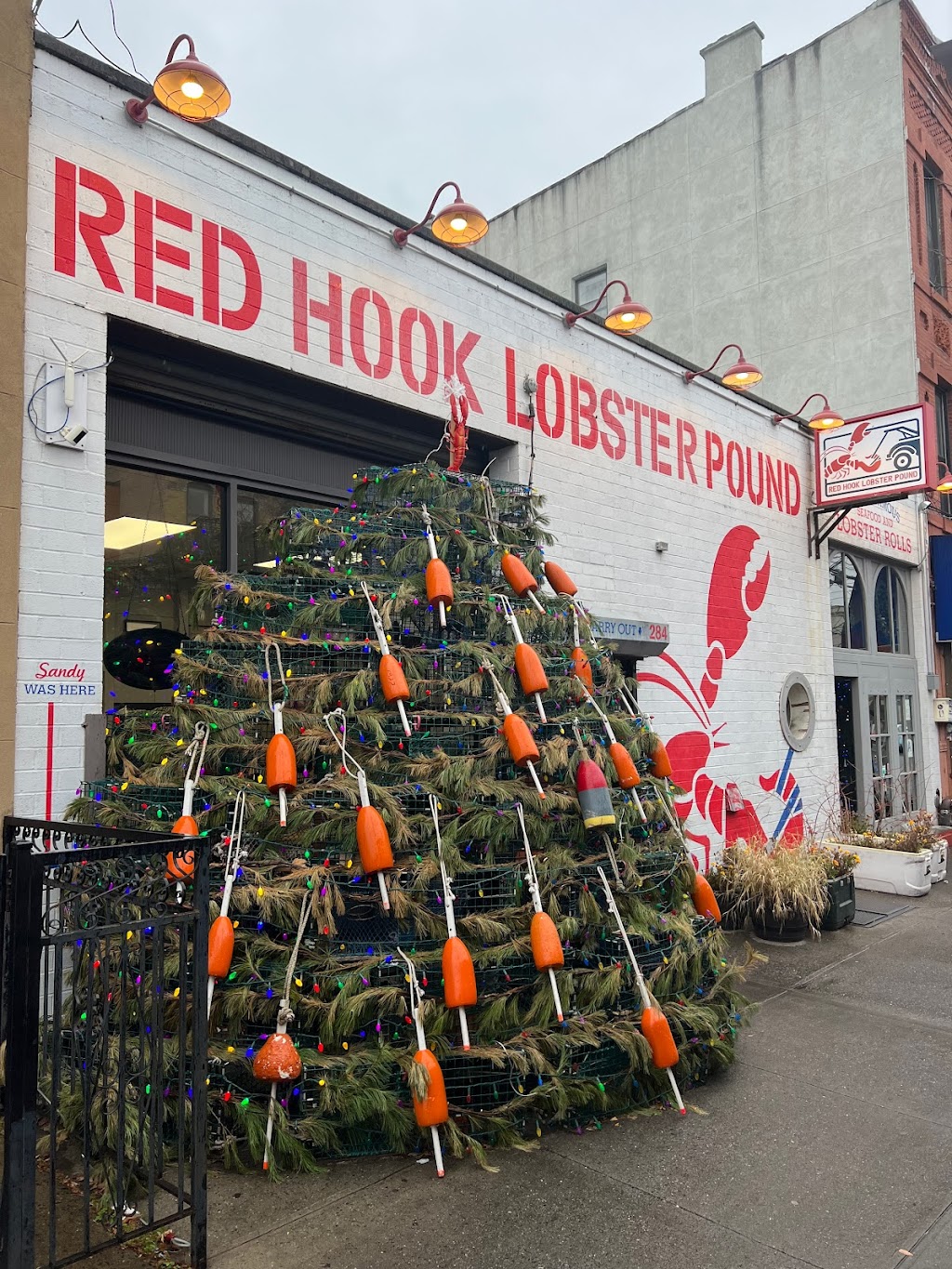 Red Hook Lobster Pound | 284 Van Brunt St, Brooklyn, NY 11231 | Phone: (718) 858-7650