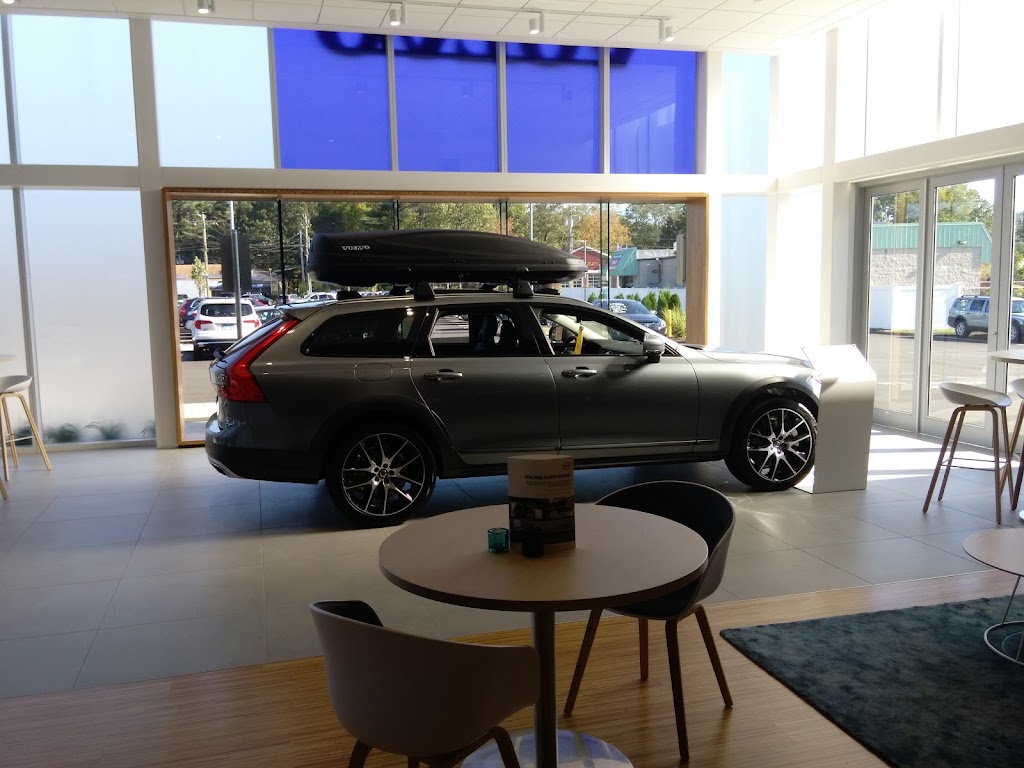 Gengras Volvo Cars North Haven | 375 Washington Ave, North Haven, CT 06473 | Phone: (203) 237-8658