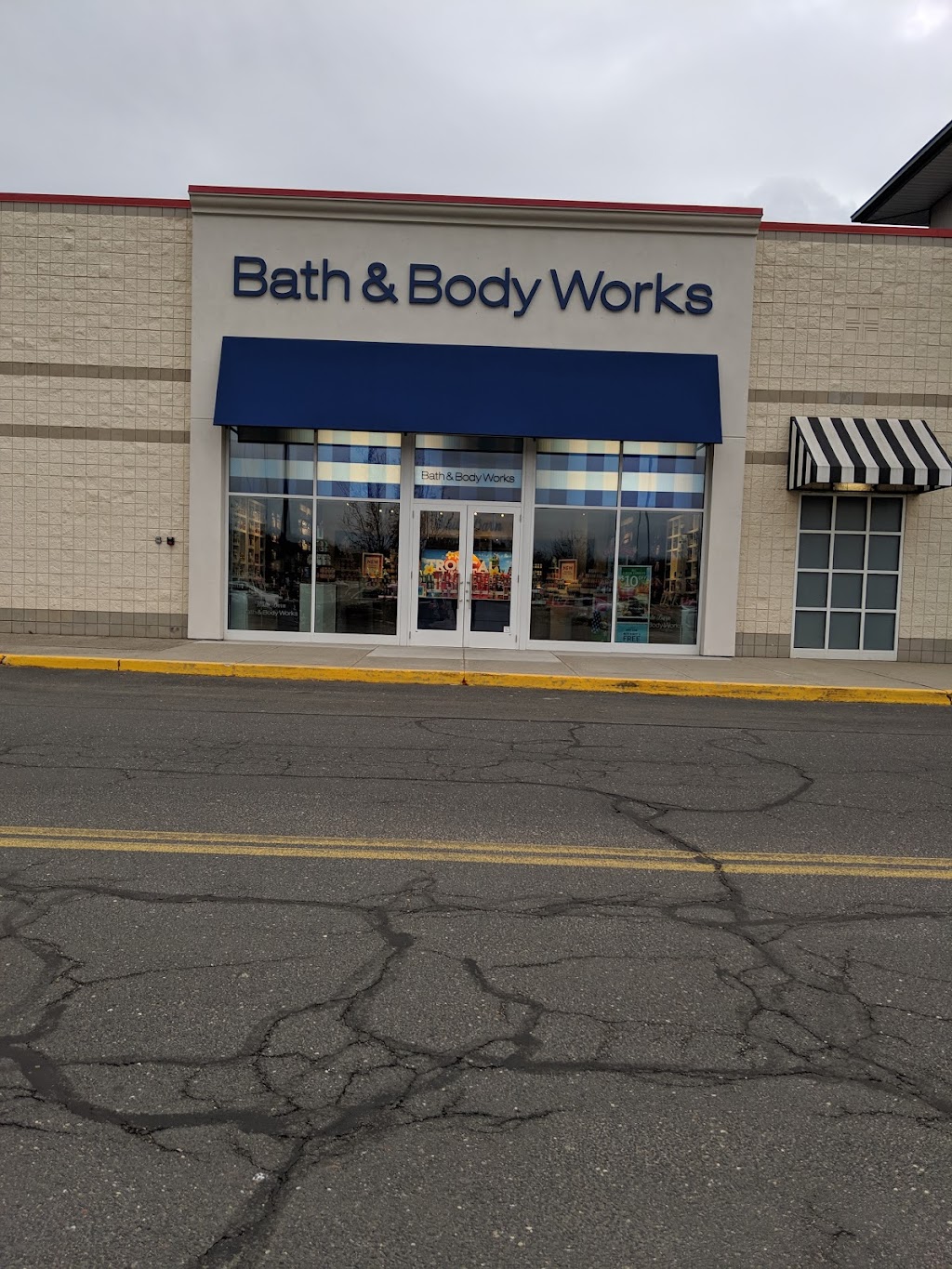 Bath & Body Works | 282 New Britain Ave, Plainville, CT 06062 | Phone: (860) 351-9065