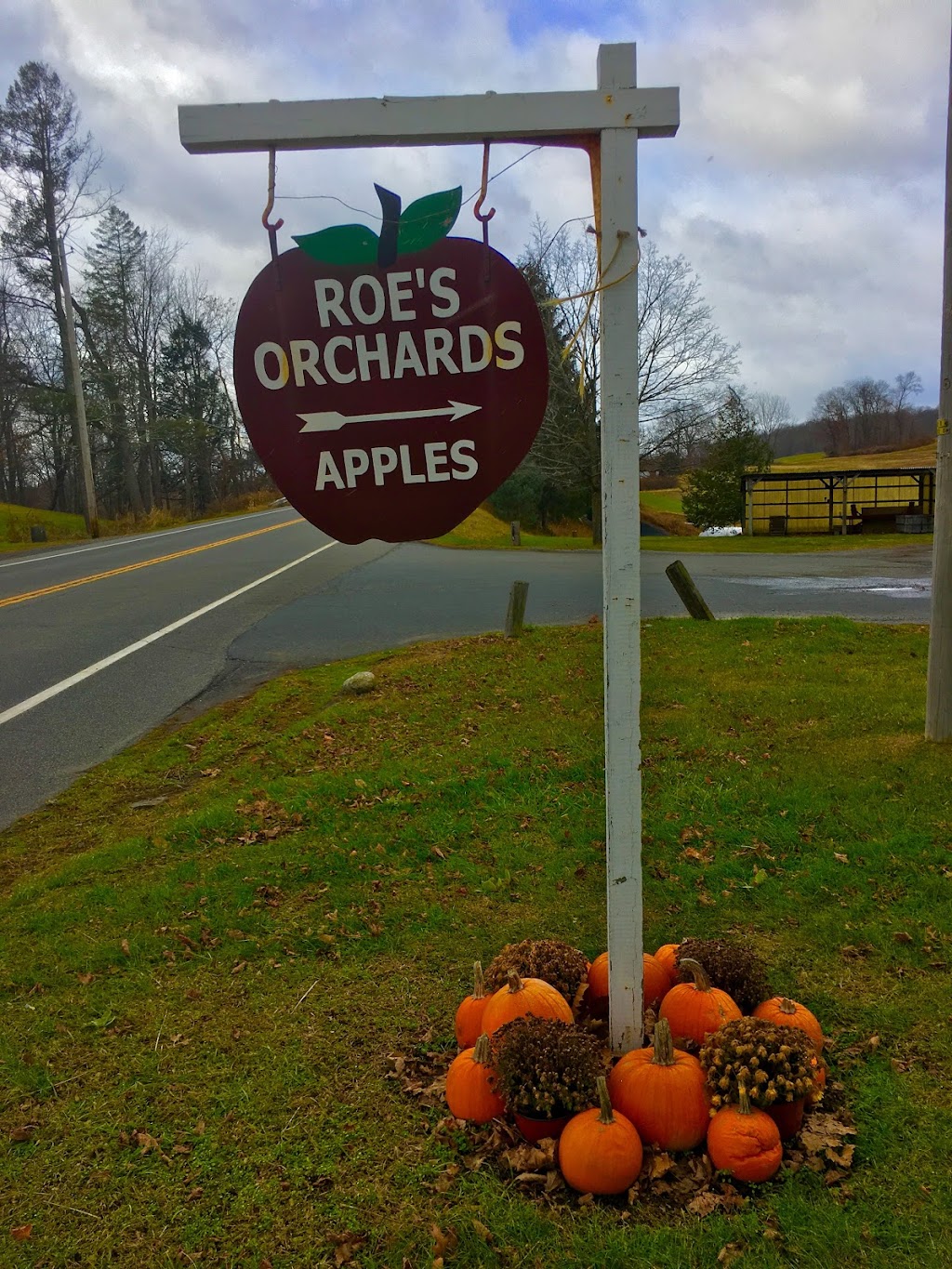 Roes Orchard | 3278 NY-94, Chester, NY 10918 | Phone: (845) 469-4724