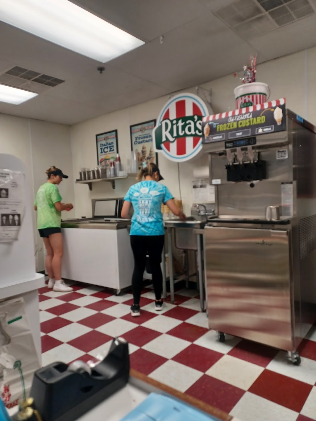 Ritas Italian Ice & Frozen Custard | 277 N Broadway, Pennsville Township, NJ 08070 | Phone: (856) 678-5200