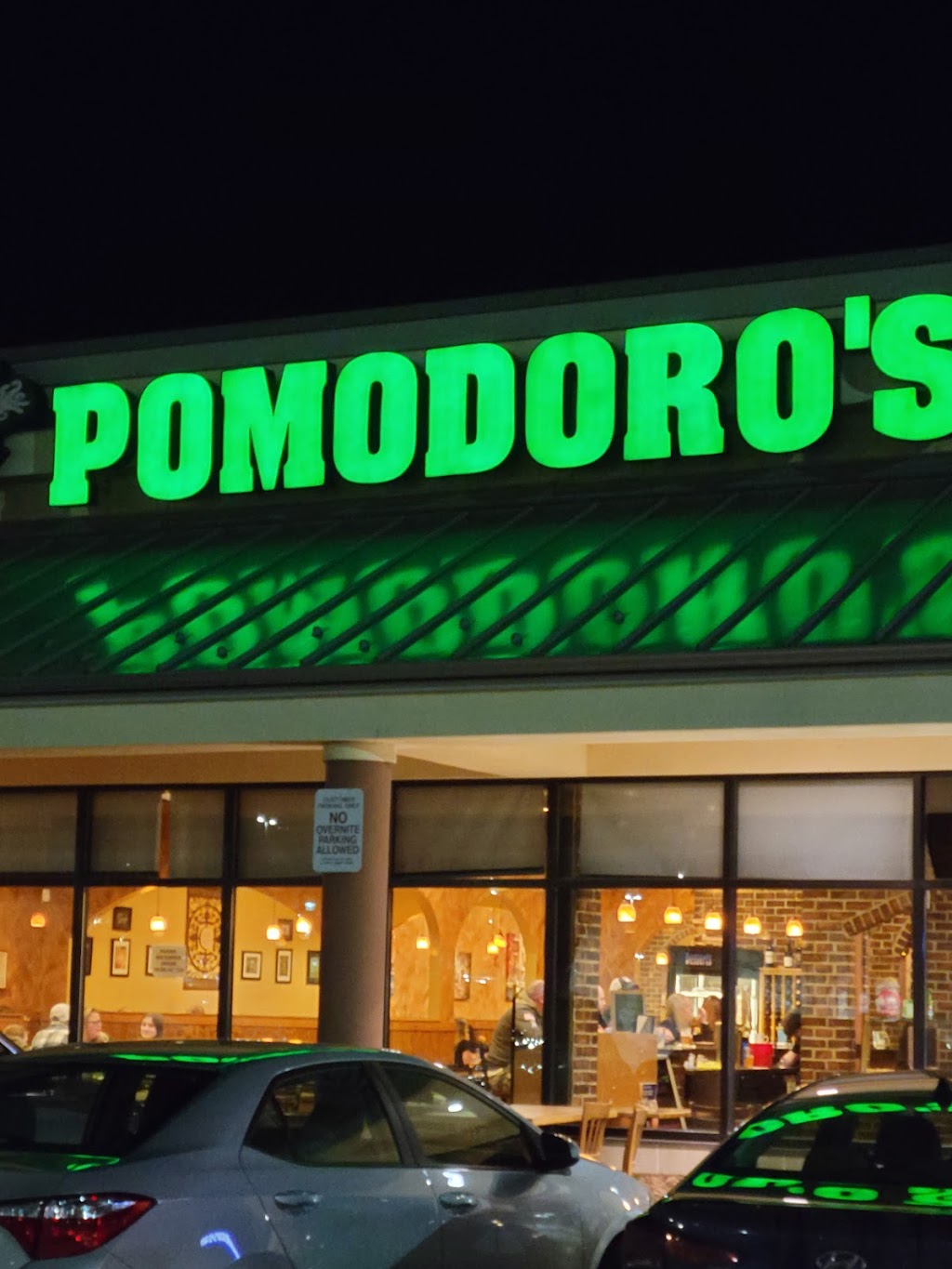 Pomodoros Italian Eatery | 90 Catskill Cmns, Catskill, NY 12414 | Phone: (518) 943-4446