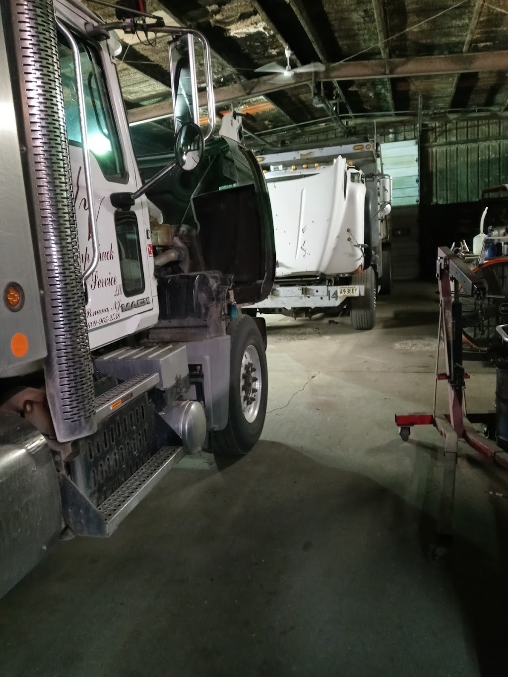 Ev Dump Truck Services | 400 Aloe Street, Pomona, NJ 08240 | Phone: (609) 965-2538