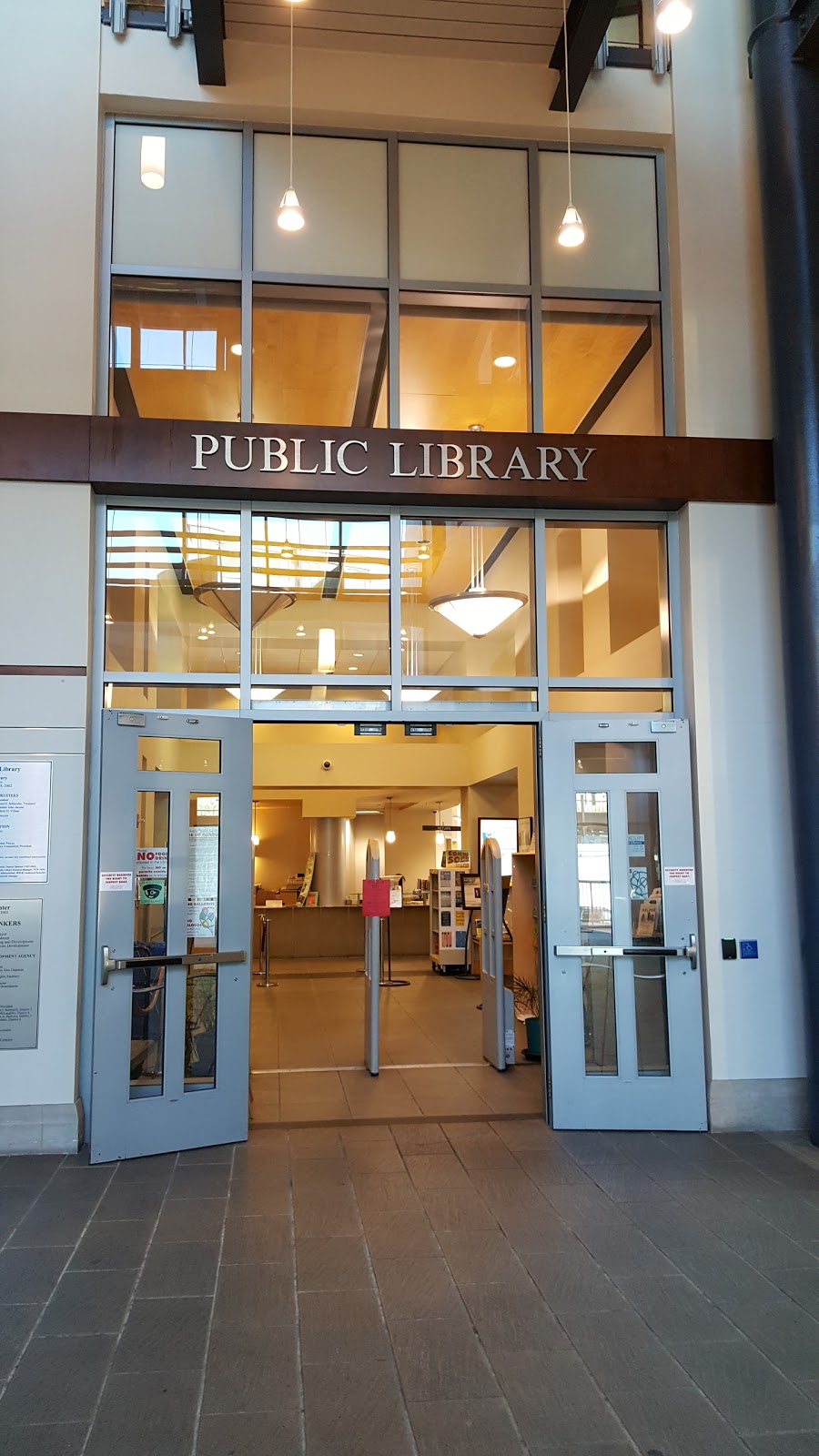 Yonkers Public Library - Riverfront | 1 Larkin Center, Yonkers, NY 10701 | Phone: (914) 375-7940