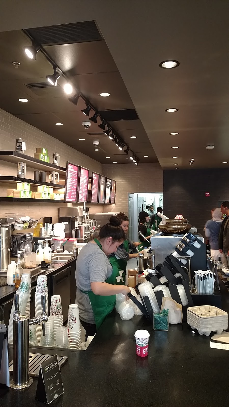 Starbucks | 360 3, Clifton, NJ 07014 | Phone: (973) 473-2560