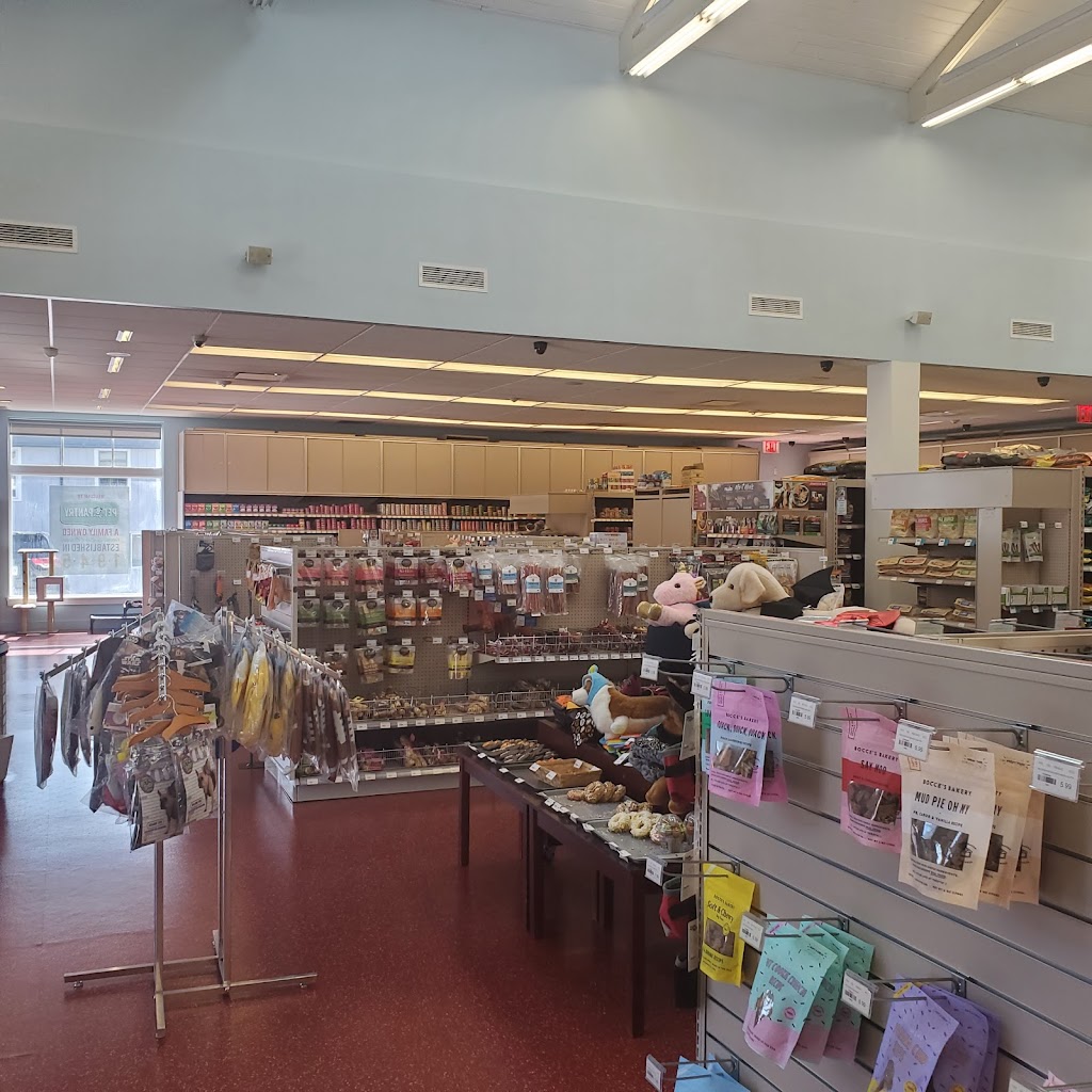 Pet Pantry Warehouse | 21 Grove St, New Canaan, CT 06840 | Phone: (203) 801-0444