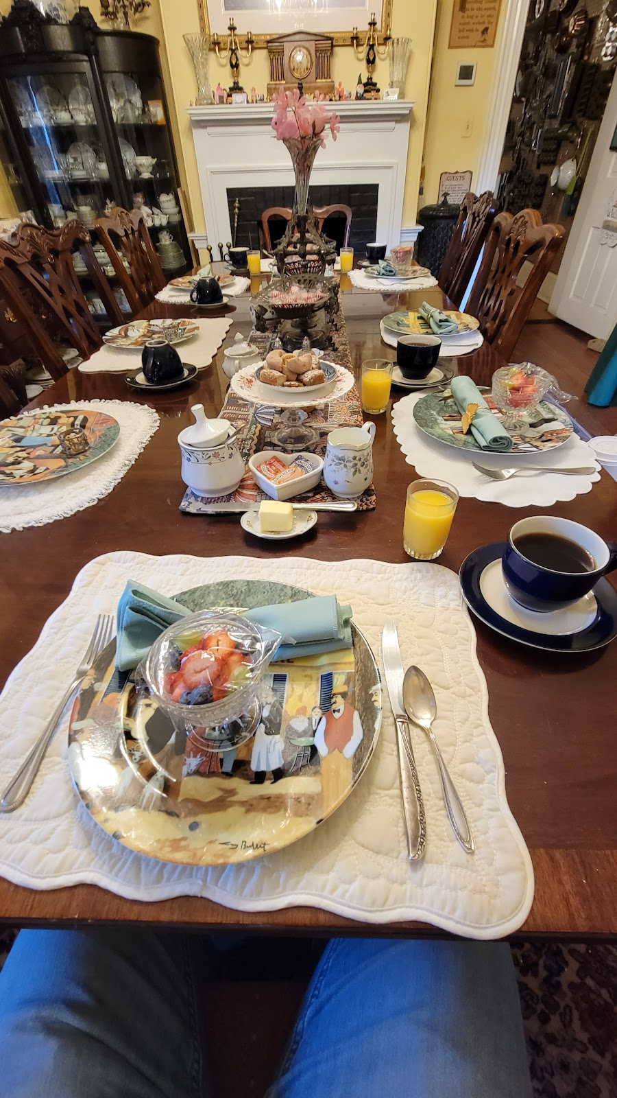 Terry House Bed & Breakfast | 130 Delaware St, New Castle, DE 19720 | Phone: (302) 322-2505