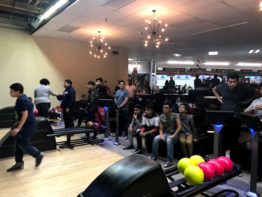 Parkway Lanes | 200 US-46, Elmwood Park, NJ 07407 | Phone: (201) 791-4680