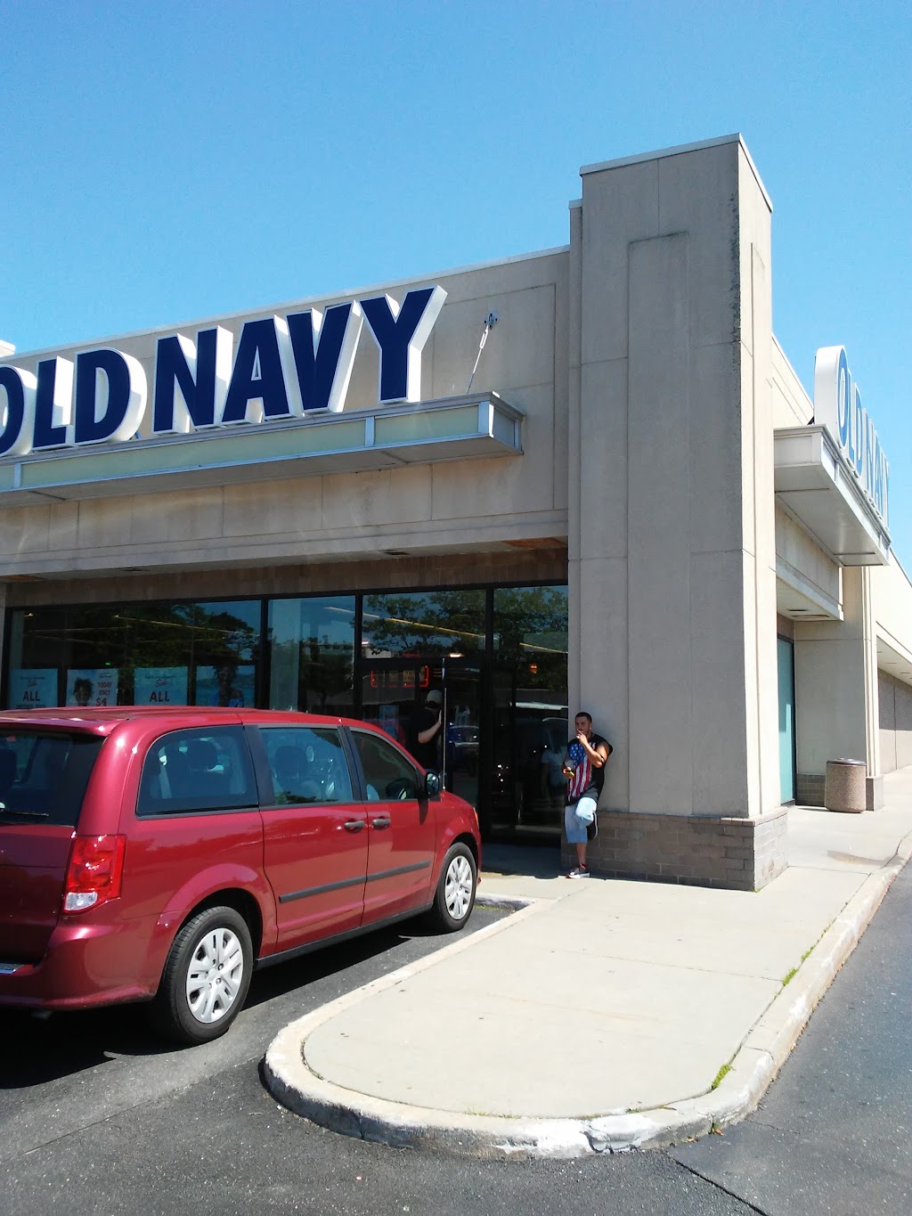 Old Navy | 5175 Sunrise Hwy, Bohemia, NY 11716 | Phone: (631) 699-2401