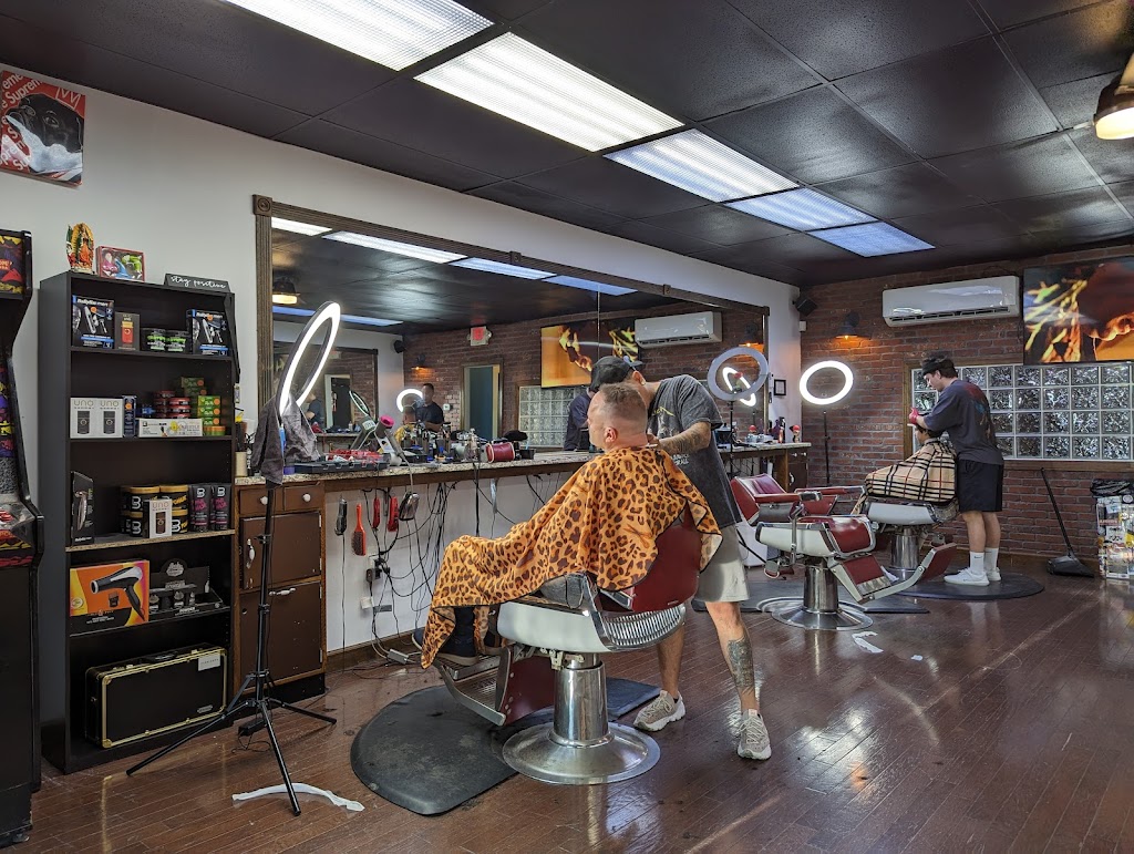 Headquarterz Barber Shop | 246 Hwy 79, Wickatunk, NJ 07765 | Phone: (732) 332-1962