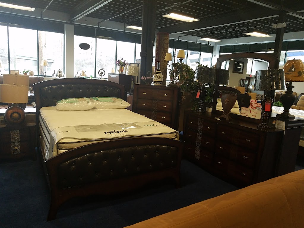 Furniture Factory Outlet | 127 Franklin St, Waterbury, CT 06706 | Phone: (203) 527-6450