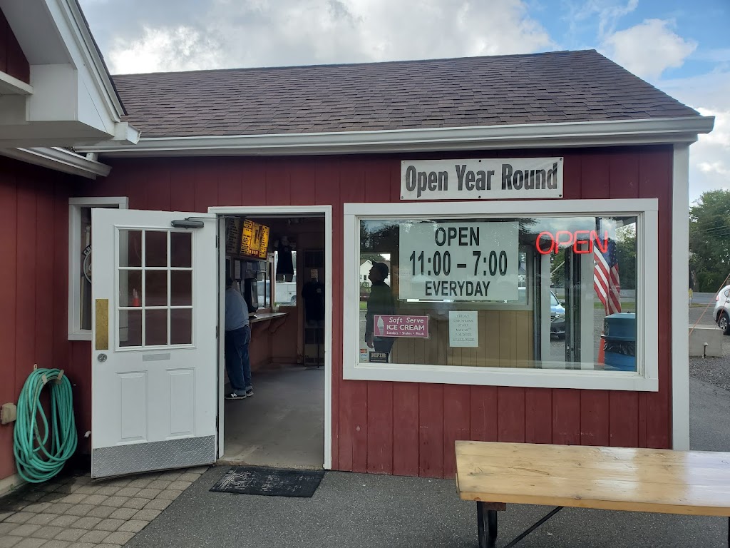 Toms Long Hot Dogs | 61 State Rd, Whately, MA 01093 | Phone: (413) 665-2931