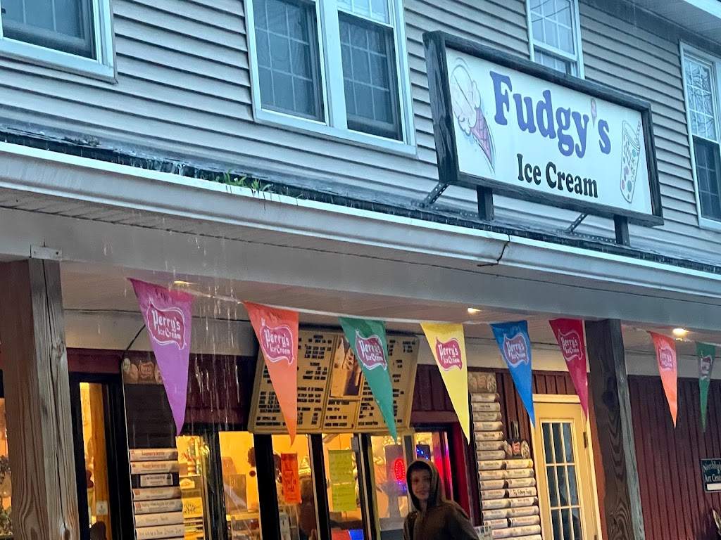 Fudgys Ice Cream | 4789 NY-22, Amenia, NY 12501 | Phone: (845) 373-8291