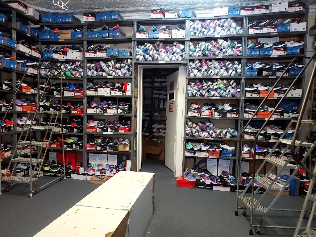 Johns Sneaks | 698 Pont Reading Rd, Ardmore, PA 19003 | Phone: (610) 642-9995