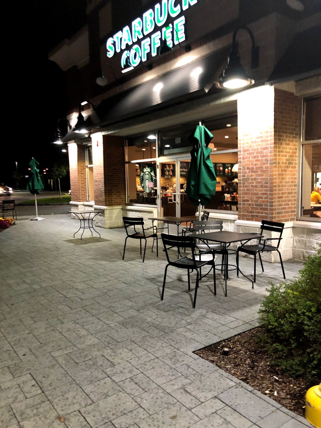 Starbucks | 363 17, Ridgewood, NJ 07450 | Phone: (201) 414-4273