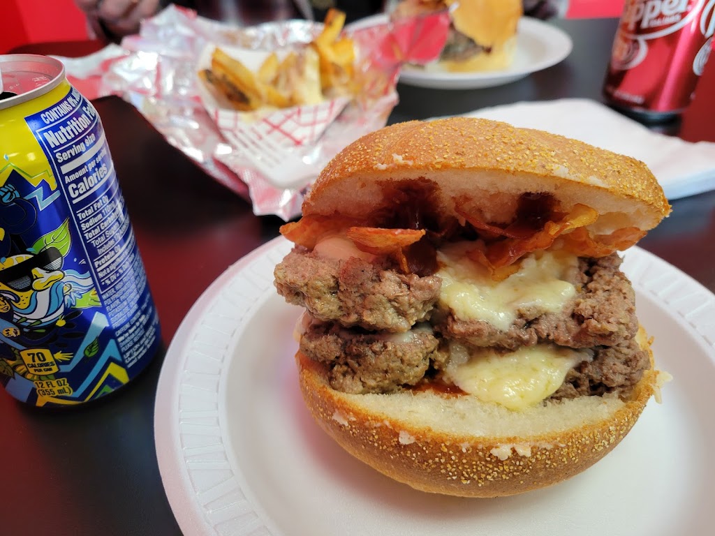 K LaMays Steamed Cheeseburgers | 690 E Main St, Meriden, CT 06450 | Phone: (203) 237-8326