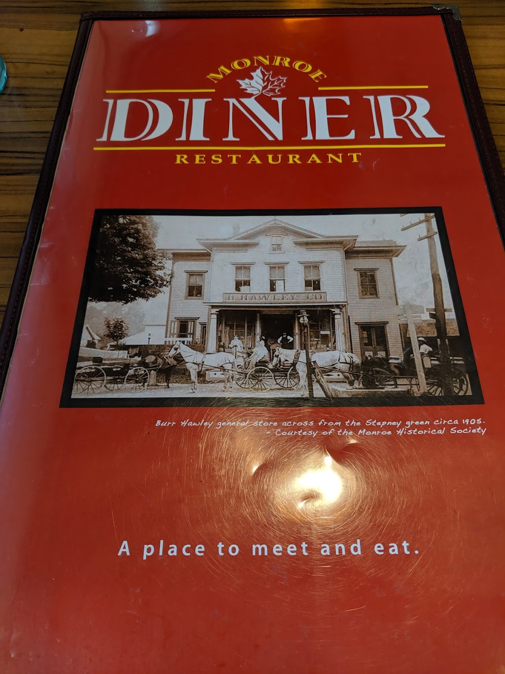 Monroe Diner | 568 Main St, Monroe, CT 06468 | Phone: (203) 268-8800
