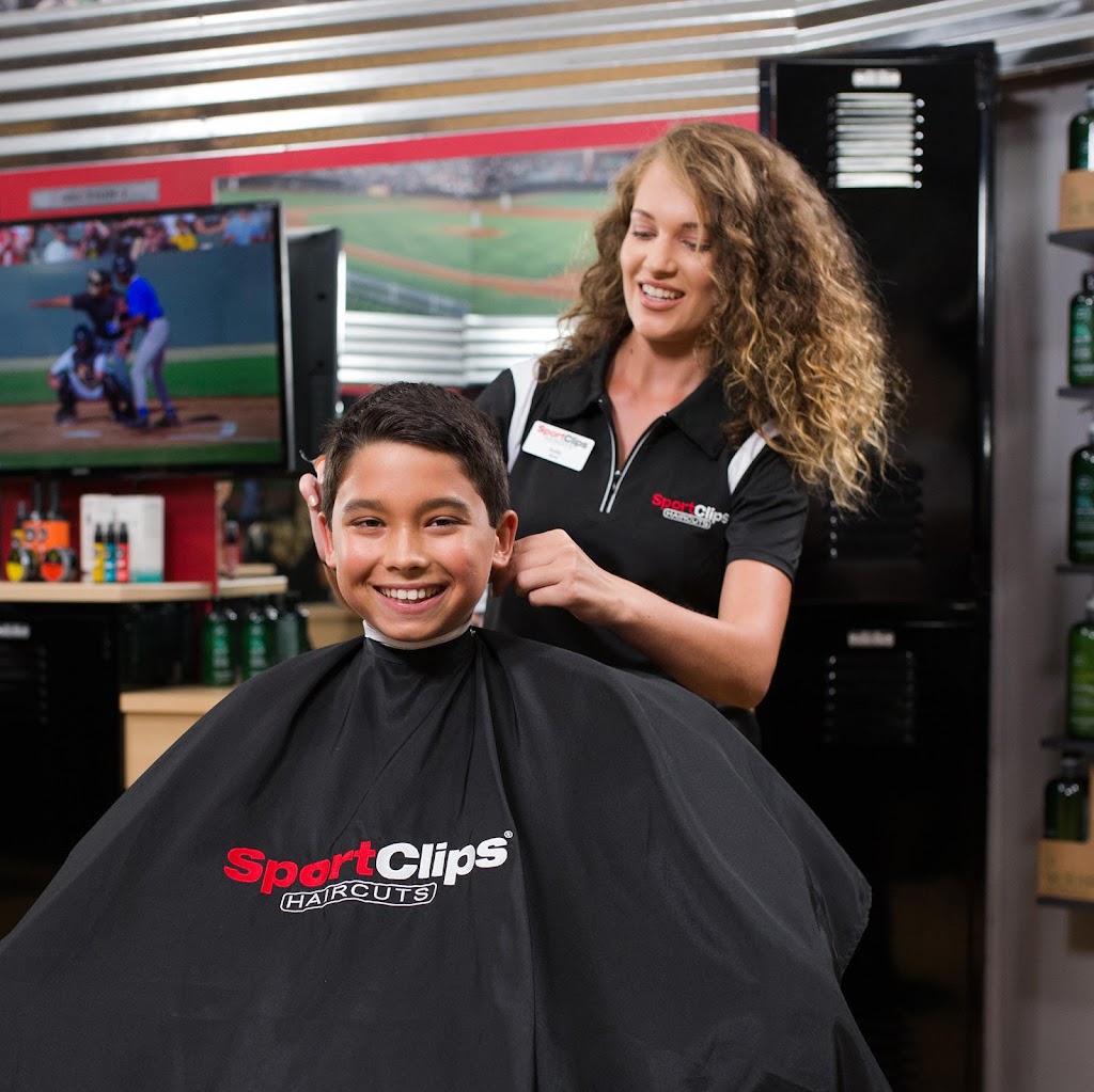 Sport Clips Haircuts of Selden | 367 Independence Plaza, Selden, NY 11784 | Phone: (631) 946-6988