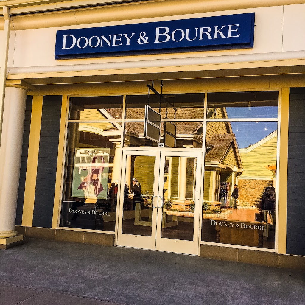 Dooney & Bourke | 203 Red Apple Ct, Central Valley, NY 10917 | Phone: (845) 928-8814