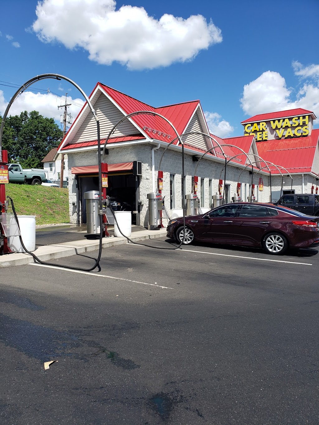 Flash Car Wash | 44 Burritt St, New Britain, CT 06053 | Phone: (860) 357-4329