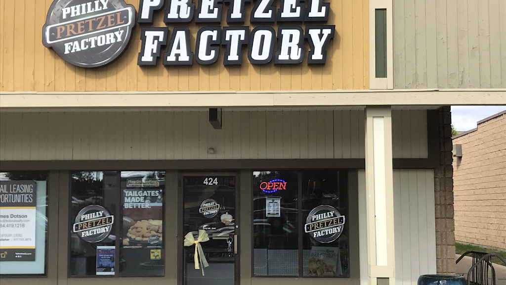 Philly Pretzel Factory | 424 Town Center, New Britain, PA 18901 | Phone: (215) 348-8543