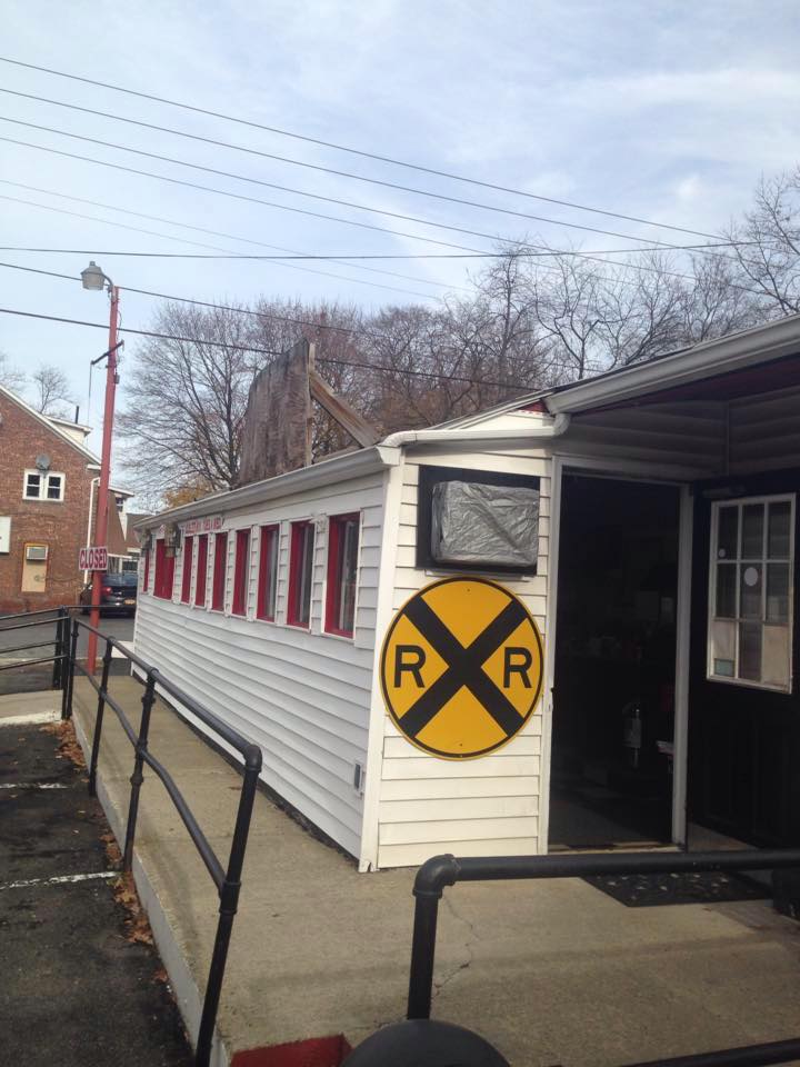 Blondies Trolley Diner | 336 E Chester St, Kingston, NY 12401 | Phone: (845) 331-1700