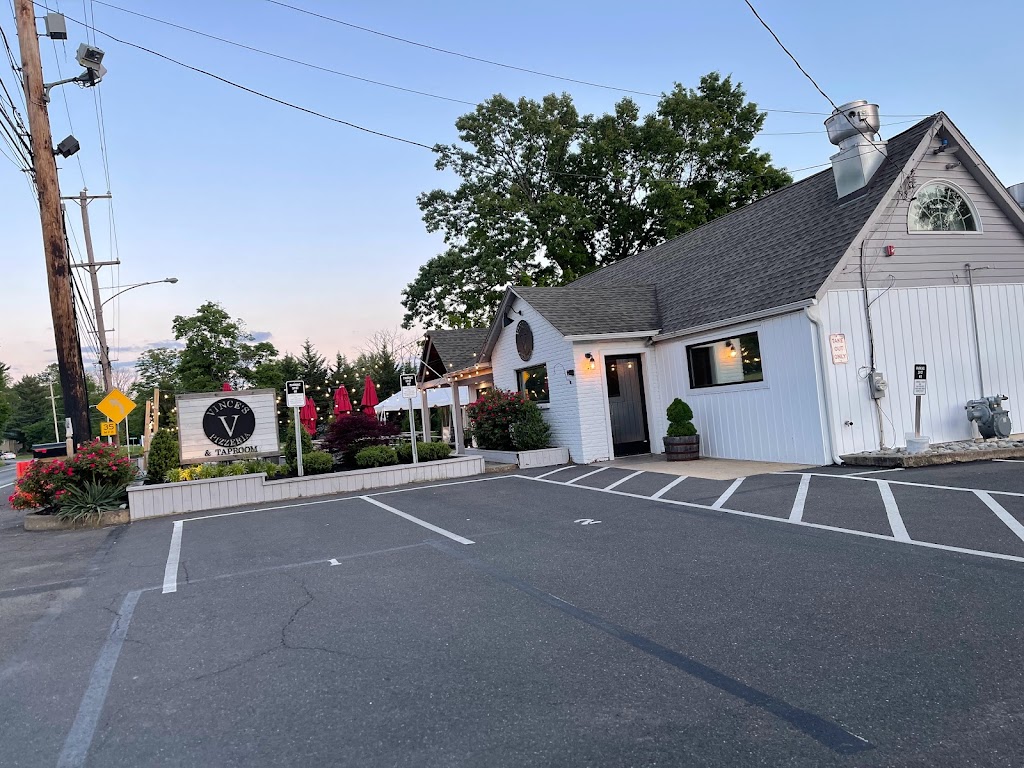Vince’s Pizzeria and Taproom | 573 Durham Rd, Newtown, PA 18940 | Phone: (267) 491-5418