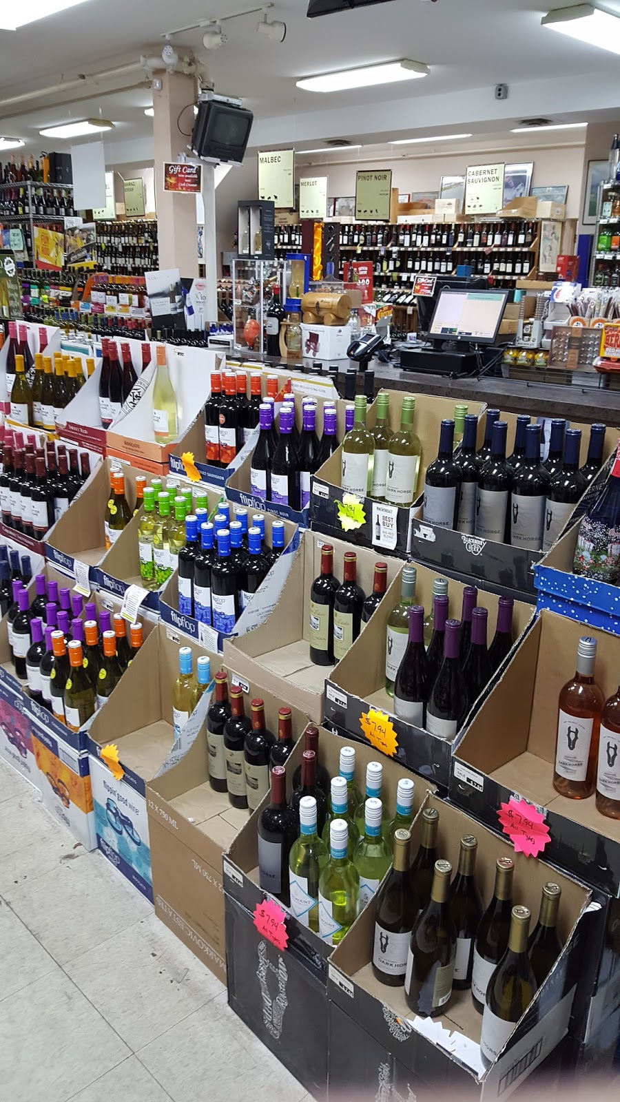 Liquor Warehouse Discount Store | 1998 Spruce St, Ewing Township, NJ 08638 | Phone: (609) 695-9775