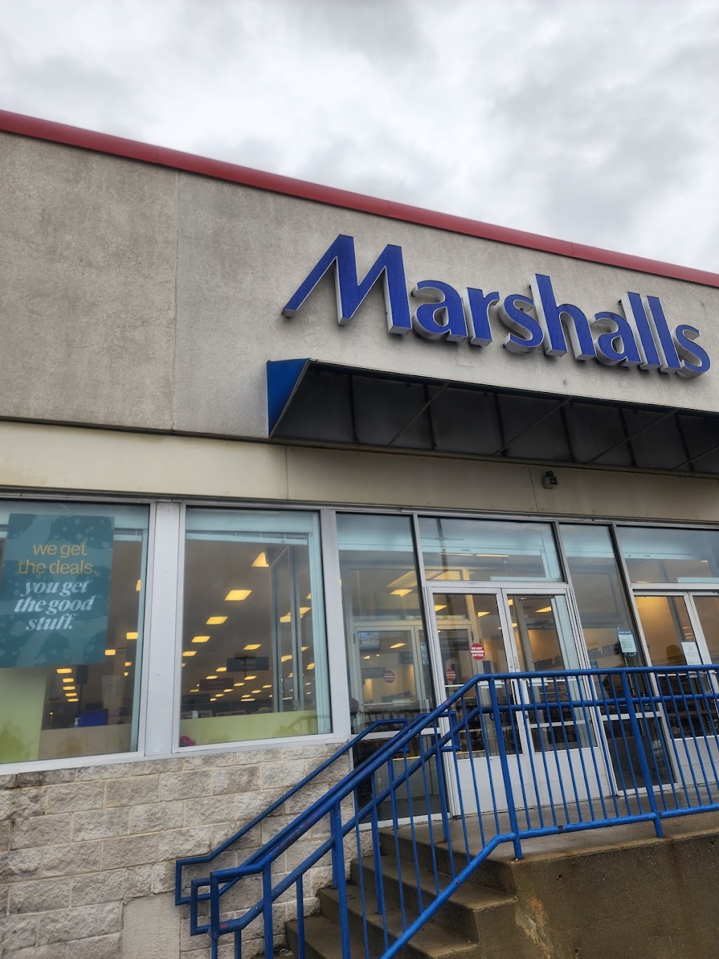 Marshalls | 700 E Hunting Park Ave, Philadelphia, PA 19124 | Phone: (215) 533-9085