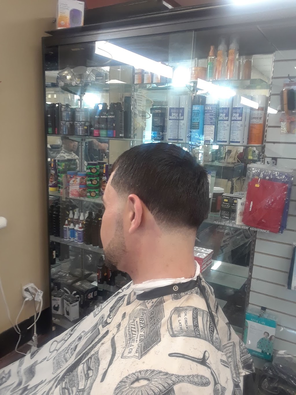 YANWALLFADE BARBER SHOP | 55 Humbert St, Springfield, MA 01109 | Phone: (413) 266-0443