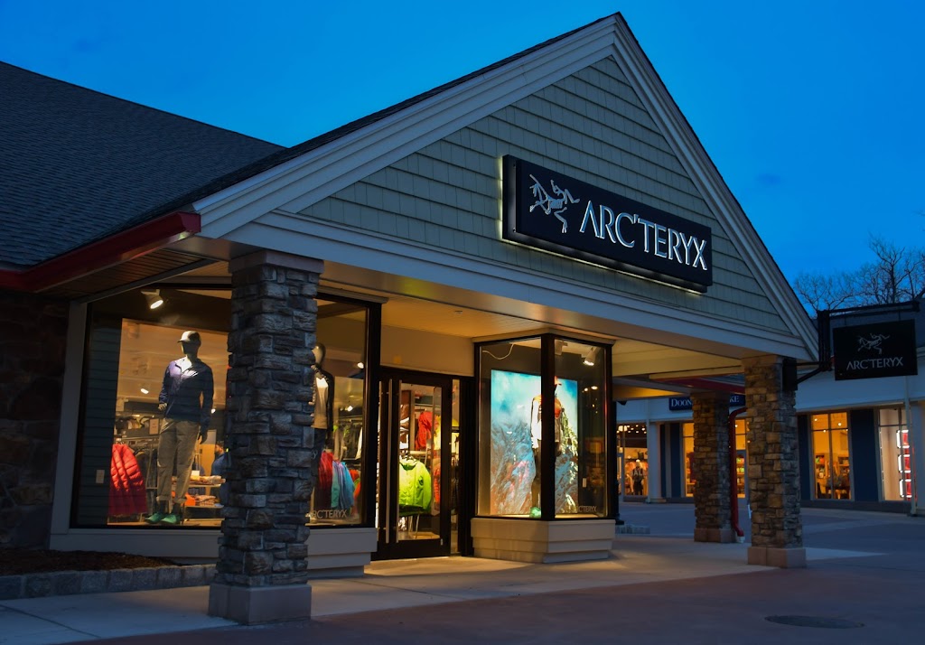 Arcteryx Woodbury Outlet | 208 Red Apple Ct, Central Valley, NY 10917 | Phone: (845) 827-1813
