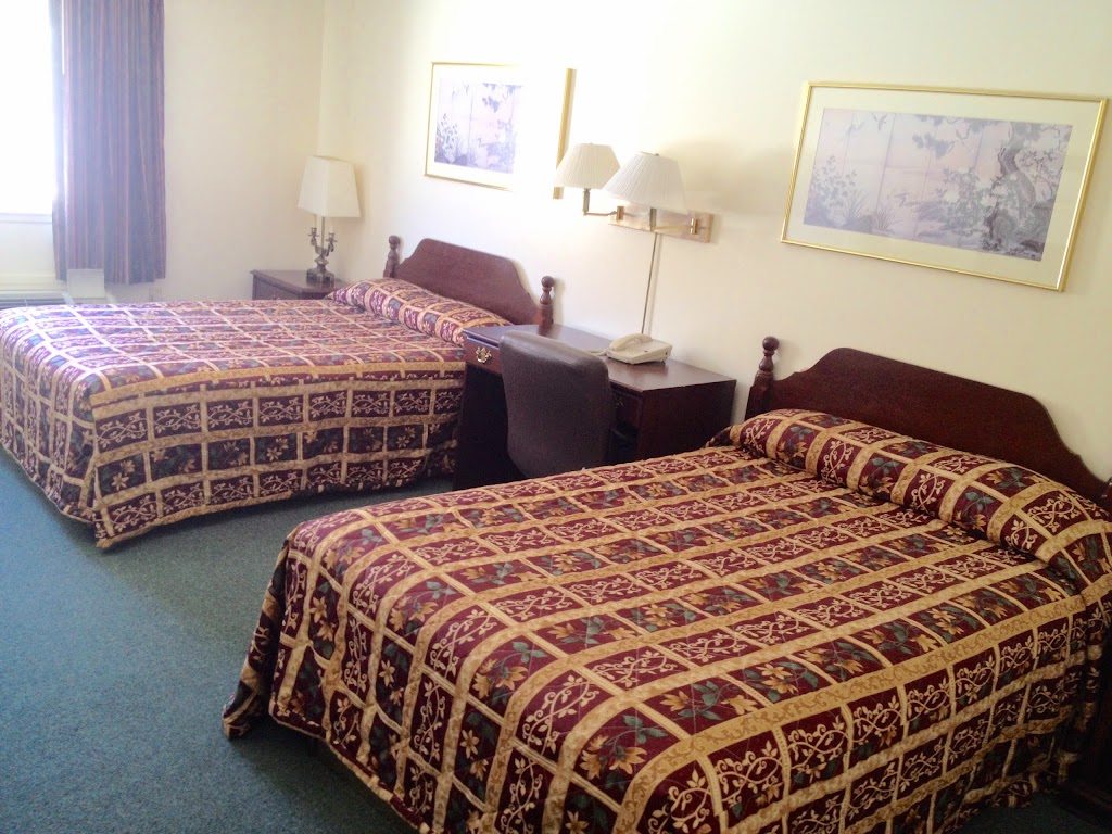 Tappan Zee Hotel | 110 N Rte 303, West Nyack, NY 10994 | Phone: (845) 358-4100