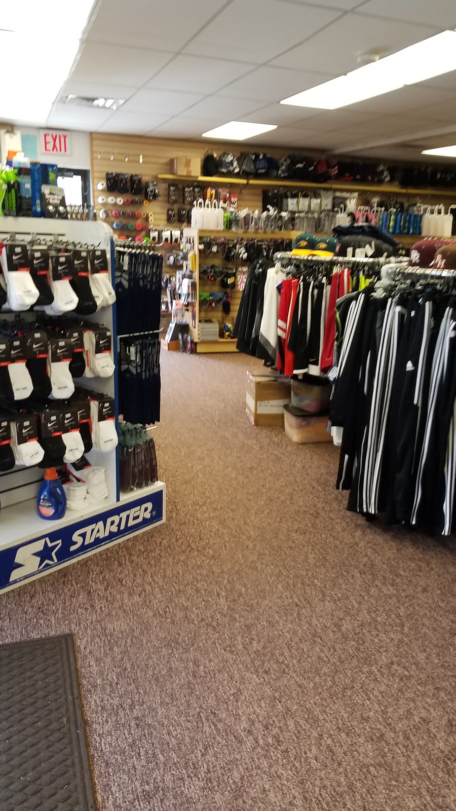 Sports Expert | 340 Broadway, Hillsdale, NJ 07642 | Phone: (201) 664-5600