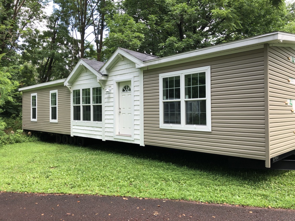 Green Top Manufactured Home Community | Roeder Ln, Sellersville, PA 18960 | Phone: (215) 536-6640