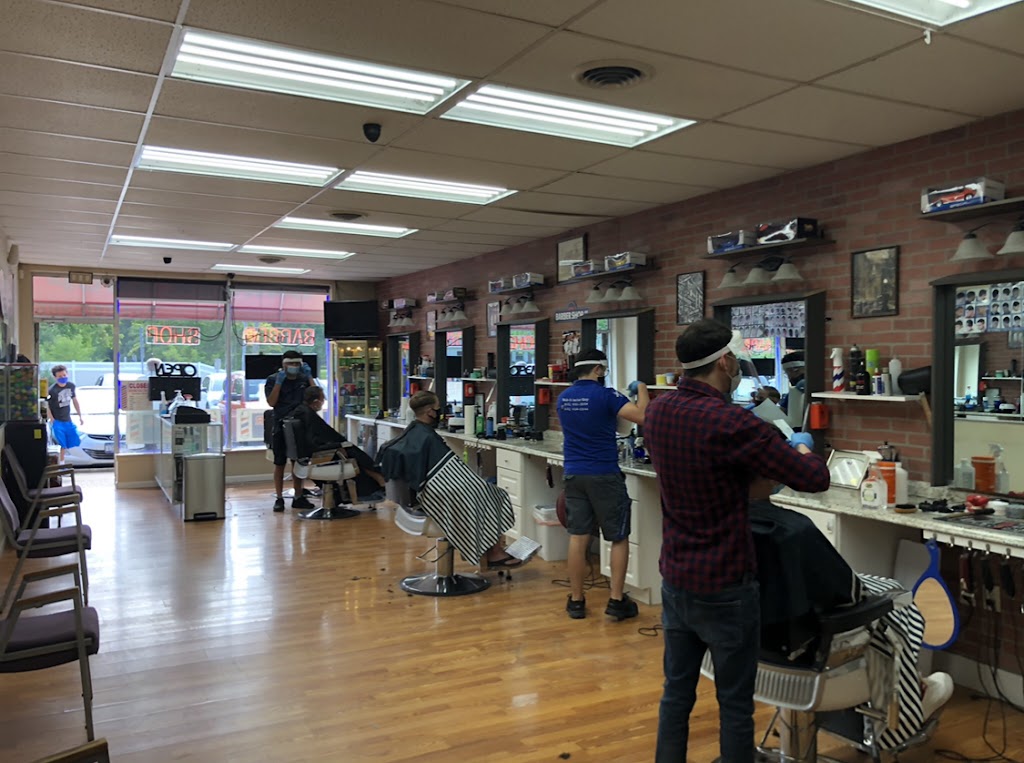 Walk-In Barber Shop | 134 Connetquot Ave, East Islip, NY 11730 | Phone: (631) 650-3864
