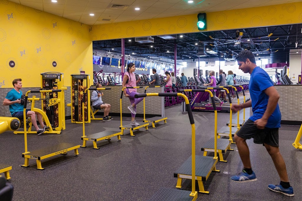 Planet Fitness | 399 Medford Ave, NY-112, Patchogue, NY 11772 | Phone: (631) 908-6882