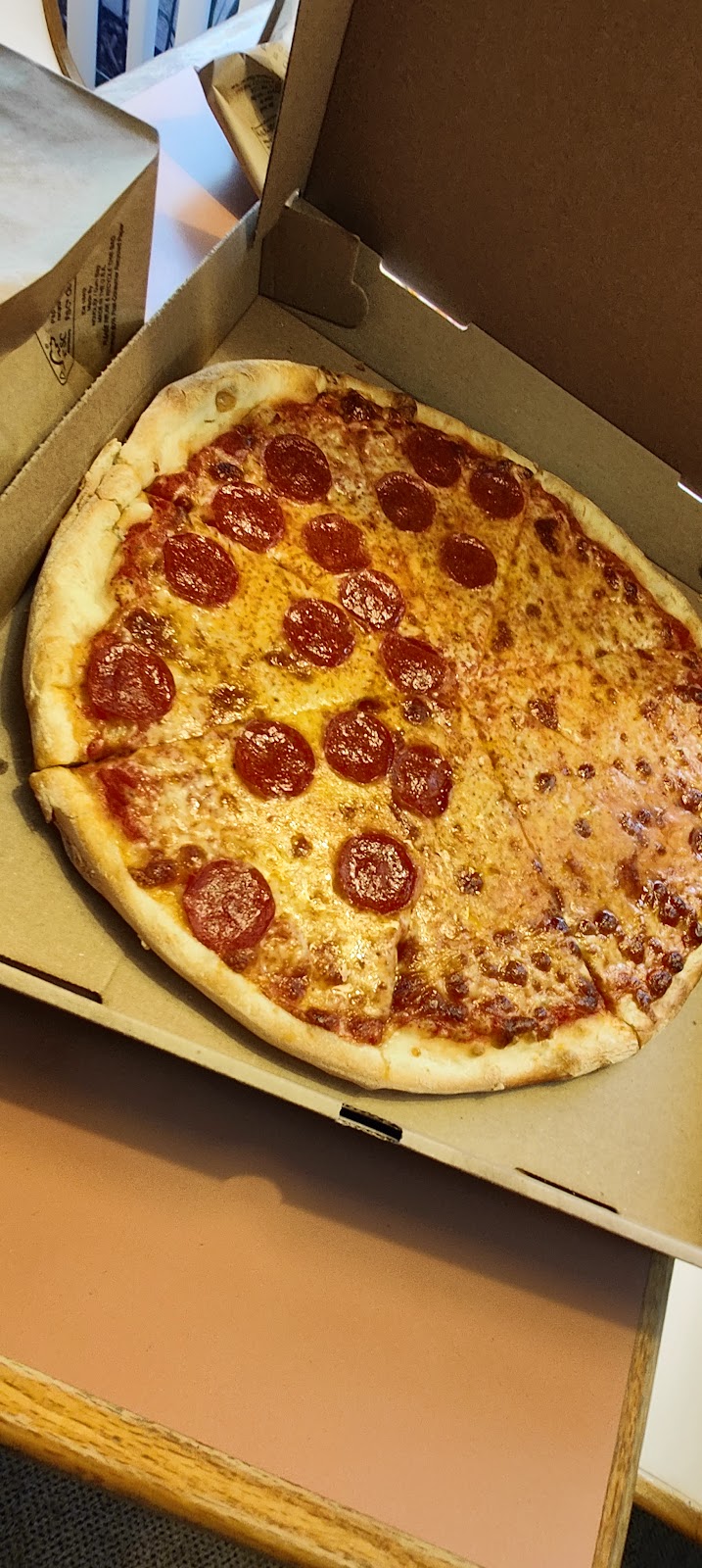 Louies Pizza | 411 US-46, Liberty, NJ 07838 | Phone: (908) 637-4488