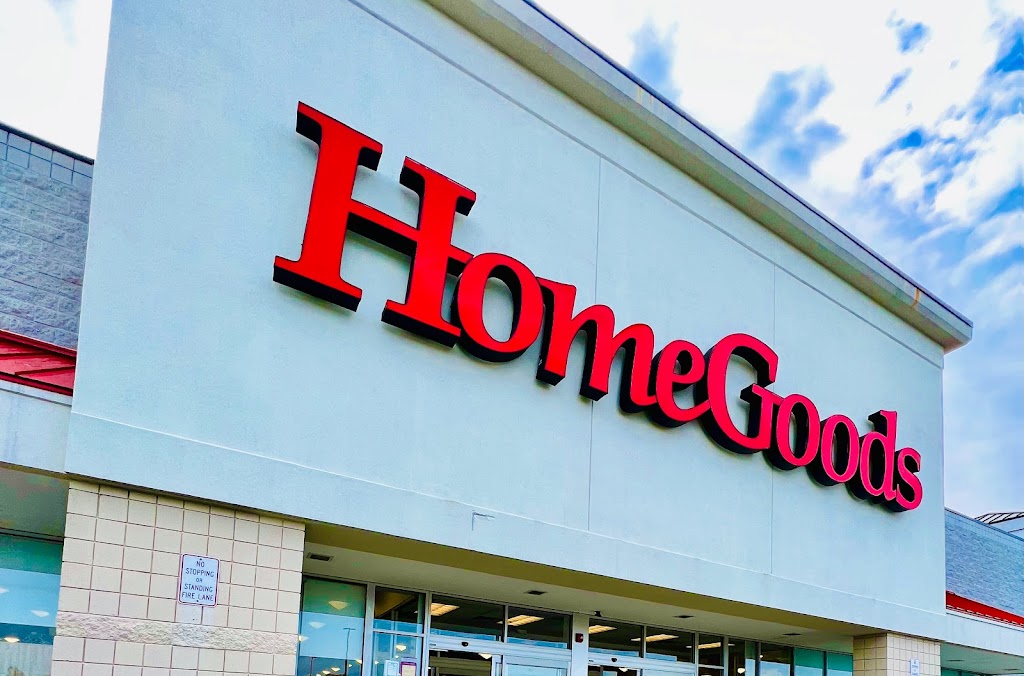 HomeGoods | 142 NJ-10, East Hanover, NJ 07936 | Phone: (973) 428-3937