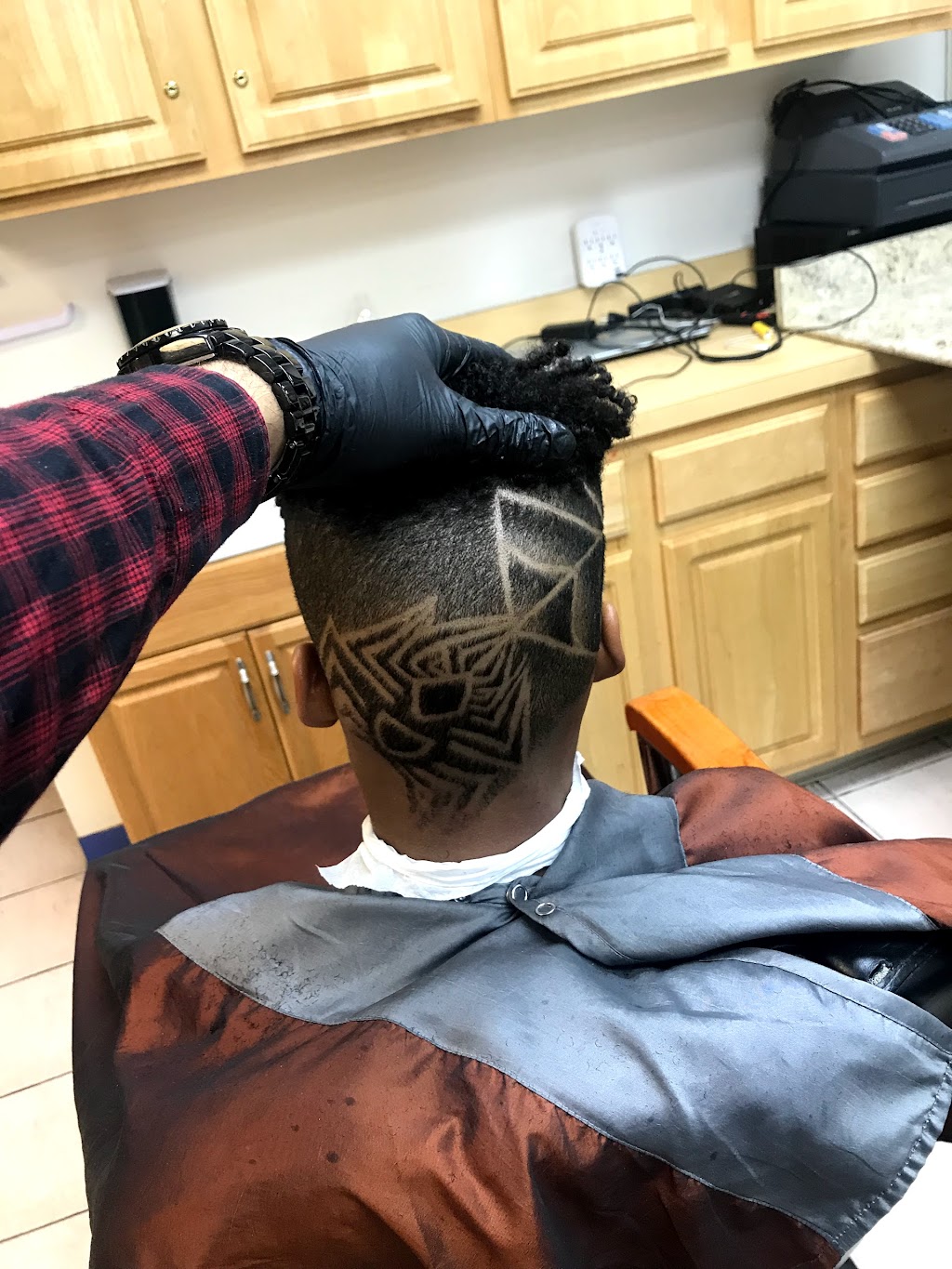 Melvin’s barbershop You don’t need appointment just come | 7234, 2443 W Emaus Ave, Allentown, PA 18103 | Phone: (484) 221-8468