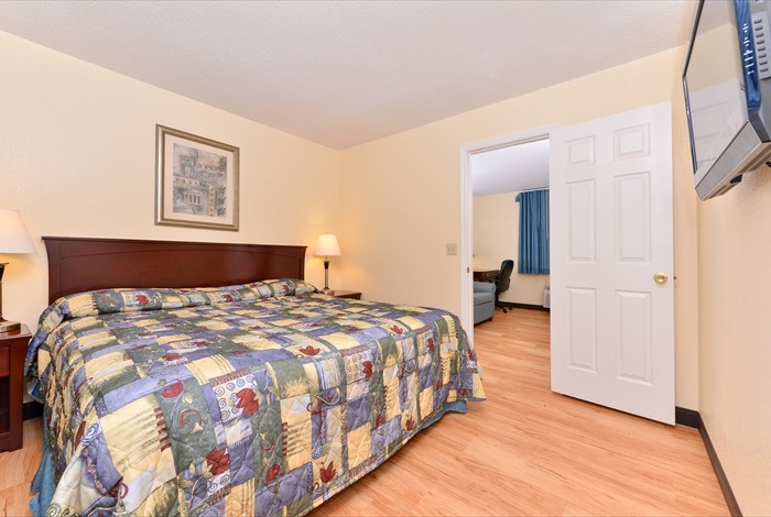 Tower Inn & Suites | 320 Boston Post Rd, Guilford, CT 06437 | Phone: (203) 453-9069